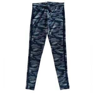 Camo leggings